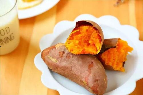 重庆烤红薯爆料事件视频,网络热议背后的真相揭秘