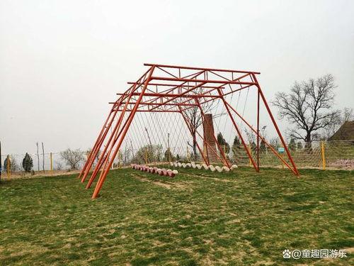 网红室外小秋千,打造温馨休闲角落的时尚选择